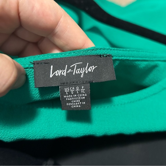 Large top Lord & Taylor green - PTP is 19 - Picture 3 of 4